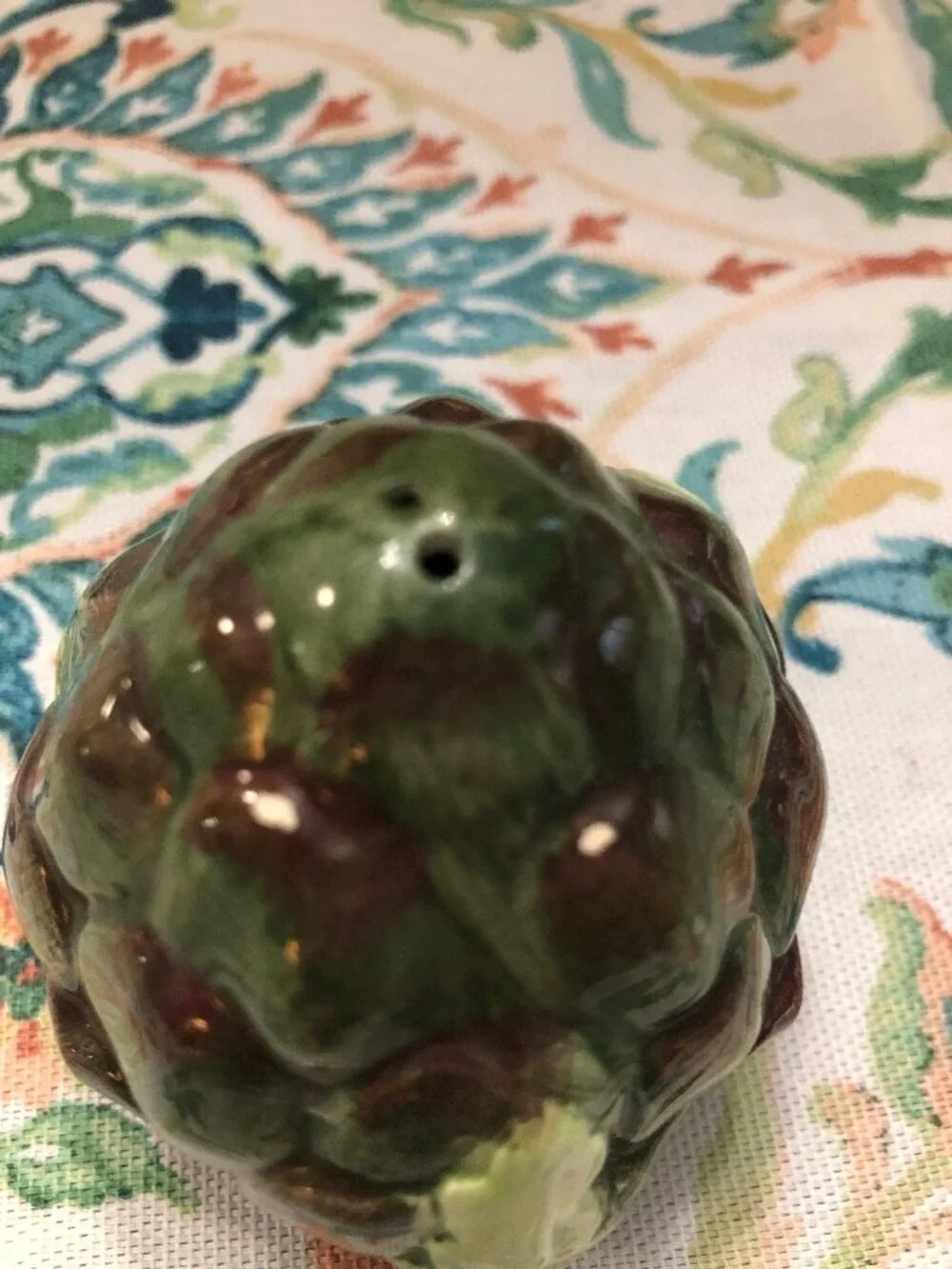 WBI Artichoke Salt & Pepper Shakers